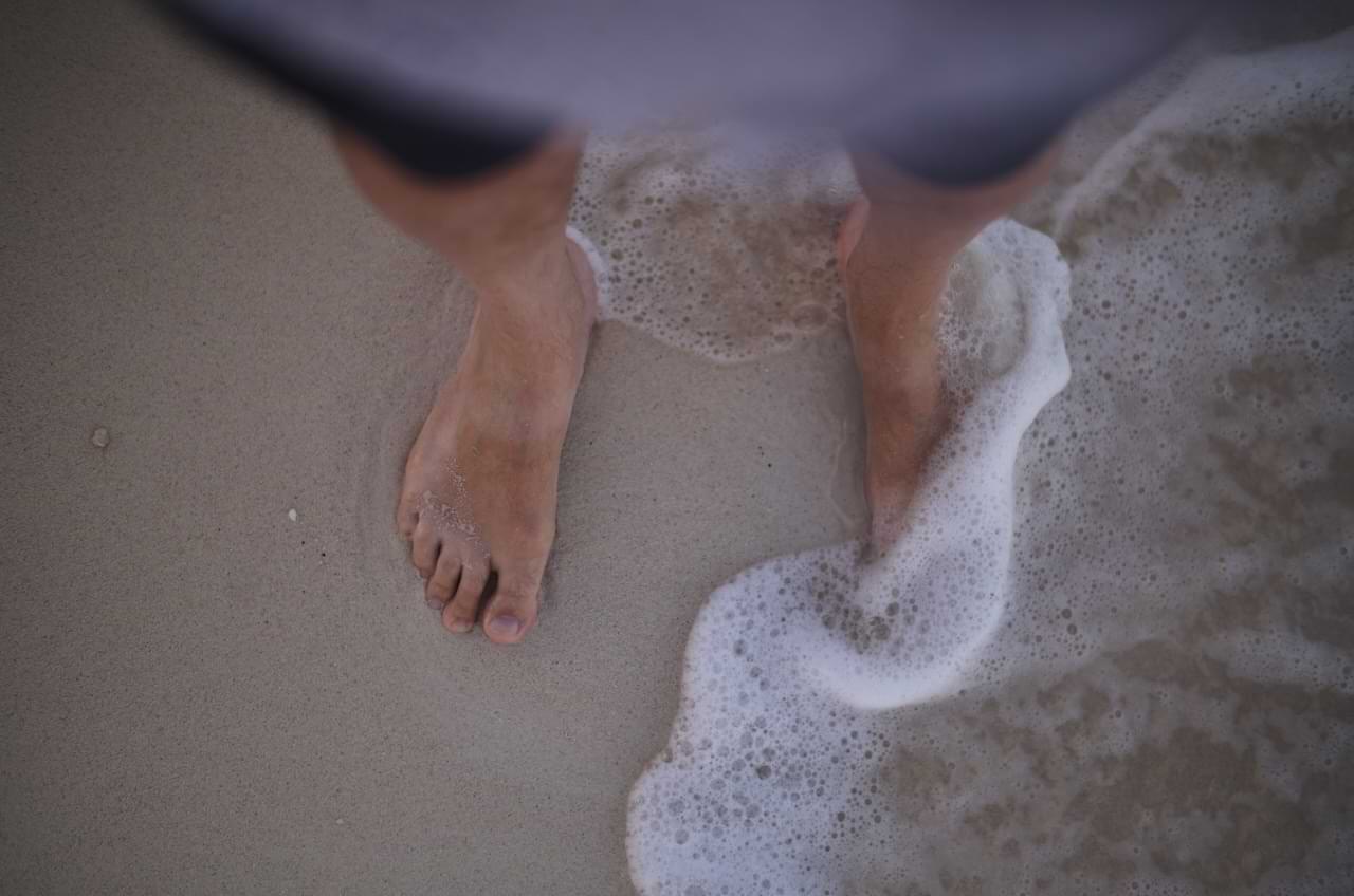 Meine Füße am Strand.